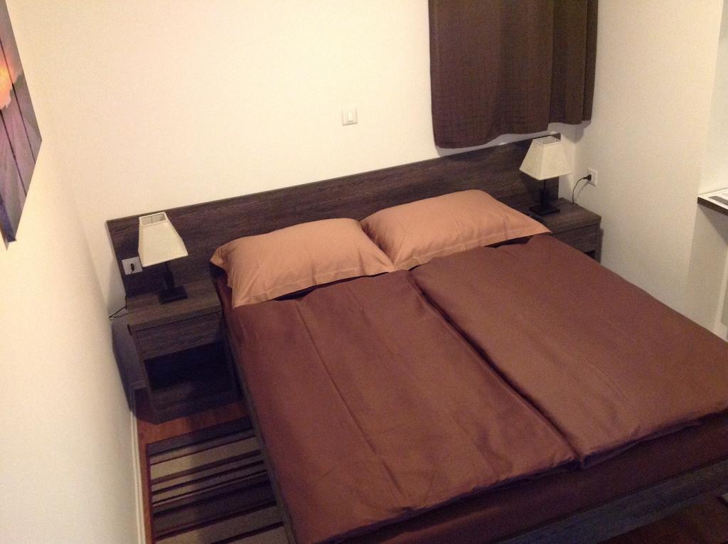 Apartment Drvena Kuca Mreznica Gornji Zvecaj Phòng bức ảnh